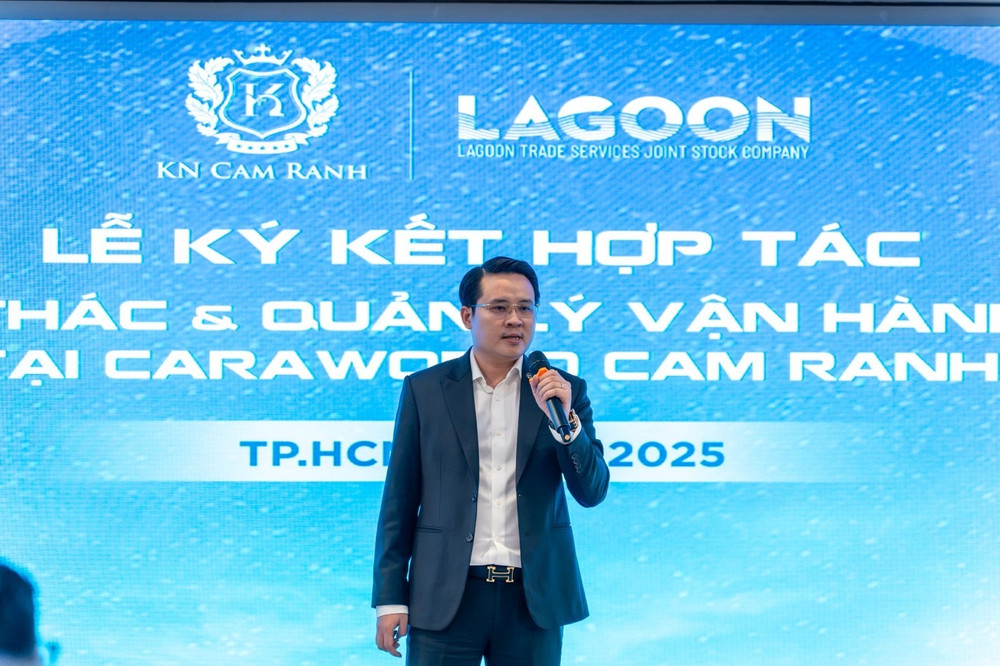 Ông Nguyễn Tuấn Anh, Phó Tổng Giám đốc KN Cam Ranh phát biểu tại sự kiện. 3.jpg