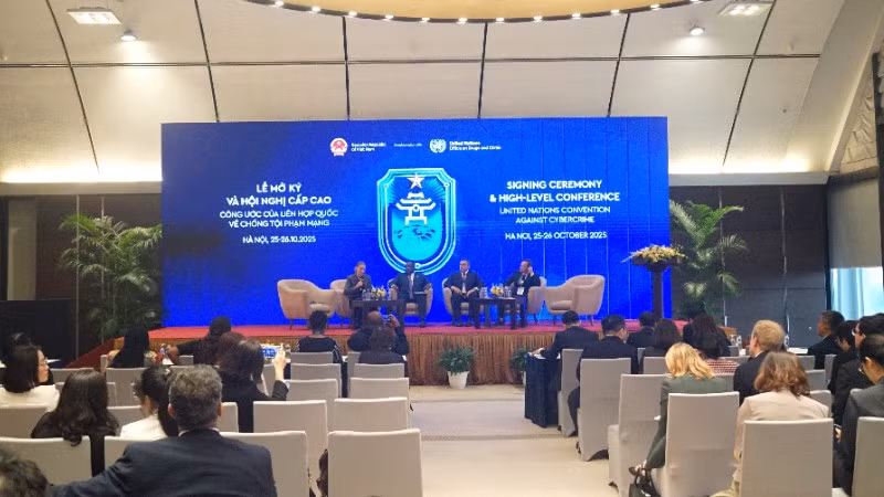 Sự kiện bên lề với chủ đề “Chia sẻ kinh nghiệm điều tra, thu thập chứng cứ điện tử trong các vụ việc liên quan đến tài sản ảo và rửa tiền”. (Ảnh: Trung Hưng)