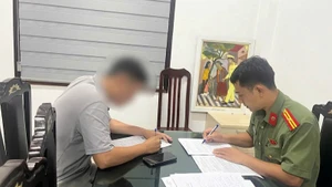 Đối tượng tại cơ quan Công an.