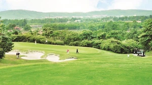 Hanoi Golf Club, một trong những sân golf nổi tiếng của Hà Nội.