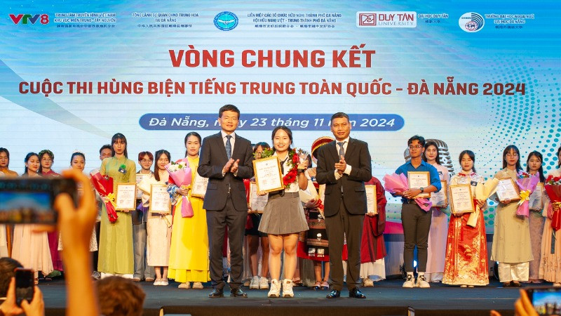Quán quân Cuộc thi hùng biện tiếng Trung toàn quốc-Đà Nẵng 2024.