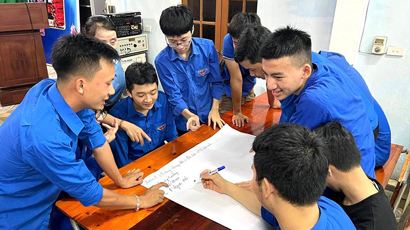 Thanh niên Nghệ An tham gia tìm hiểu về công tác dân số