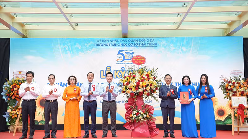 Lễ kỷ niệm 50 năm thành lập Trường THCS Thái Thịnh.