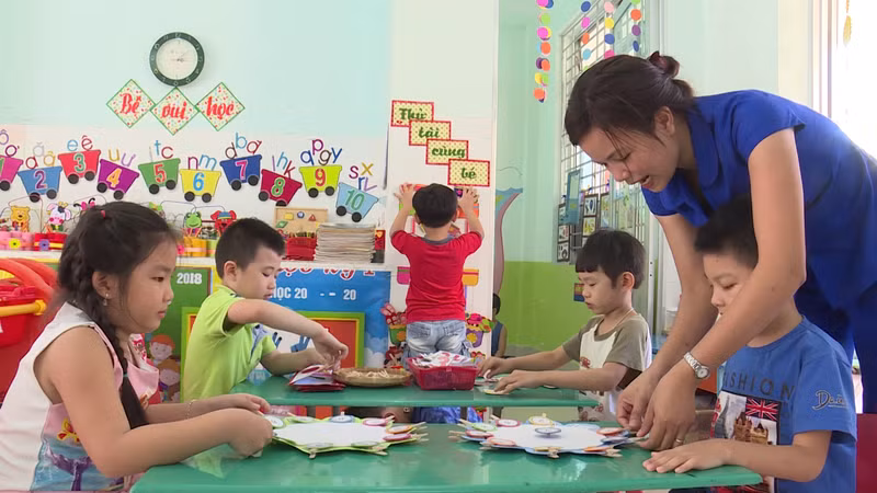 Một tiết học ở Trường Mẫu giáo Lý Tự Trọng, Nha Trang. (Ảnh: PHONG NGUYÊN)