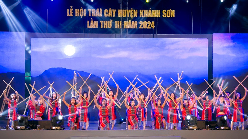 Khai mạc Lễ hội trái cây Khánh Sơn lần thứ III năm 2024