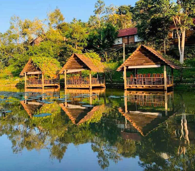 Khu du lịch Ako Dhong được nhiều du khách ghé thăm khi đến với thành phố Buôn Ma Thuột.