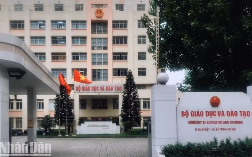 Dừng hoạt động ngoại khóa, cân nhắc cho học sinh nghỉ học ở các khu vực ảnh hưởng mưa bão