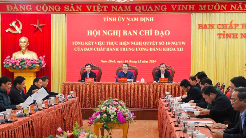 Quang cảnh phiên họp. (Ảnh: XUÂN TRƯỜNG)