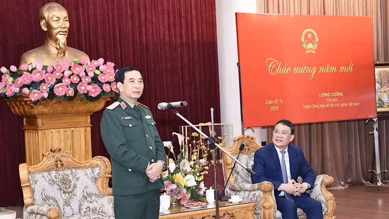 Đại tướng Phan Văn Giang phát biểu chúc mừng tỉnh Nam Định. (Ảnh: XUÂN TRƯỜNG)