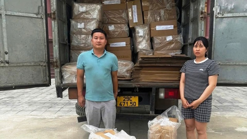 Các đối tượng và vật chứng liên quan trong vụ án. (Ảnh: Công an tỉnh Nam Định)