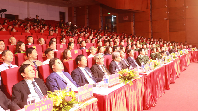 Các đại biểu dự lễ kỷ niệm.