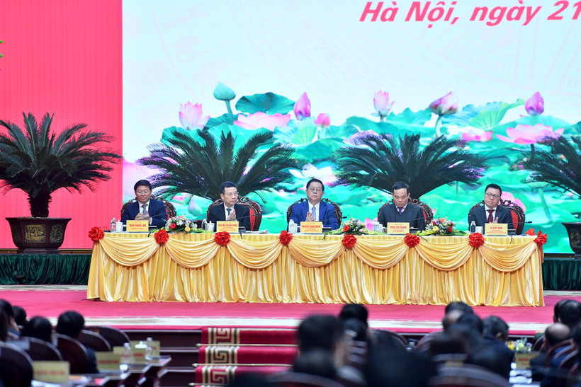 Các đồng chí chủ trì Hội nghị Báo chí toàn quốc tổng kết công tác năm 2023, triển khai nhiệm vụ năm 2024. (Ảnh: ĐĂNG KHOA)