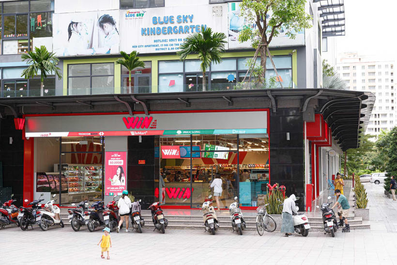 Các cửa hàng Win đa tiện ích tích hợp nhiều dịch vụ duy nhất một điểm. 