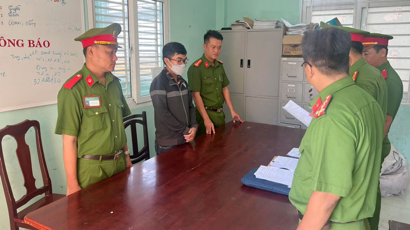 Kiên Giang: Bắt đối tượng huy động tiền để đáo hạn ngân hàng, chiếm đoạt hơn 2 tỷ đồng 