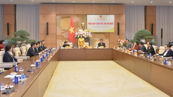 Toàn cảnh phiên họp.