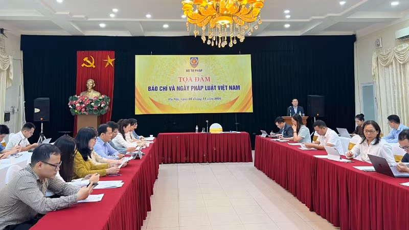 Quang cảnh buổi Tọa đàm. 