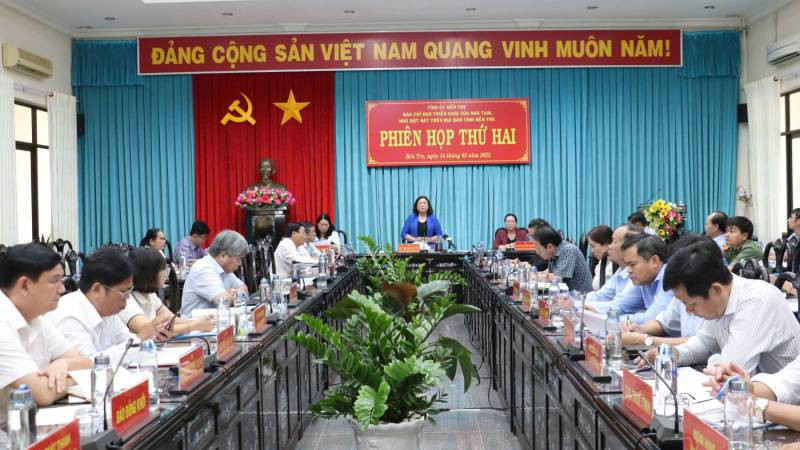 Bến Tre họp Ban chỉ đạo triển khai xóa nhà tạm, nhà dột nát trên địa bàn. (Ảnh: HOÀNG TRUNG)