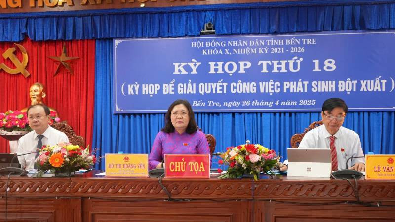 Hội đồng nhân dân tỉnh Bến Tre tổ chức Kỳ họp thứ 18 để giải quyết công việc phát sinh đột xuất. (Ảnh: HOÀNG TRUNG)