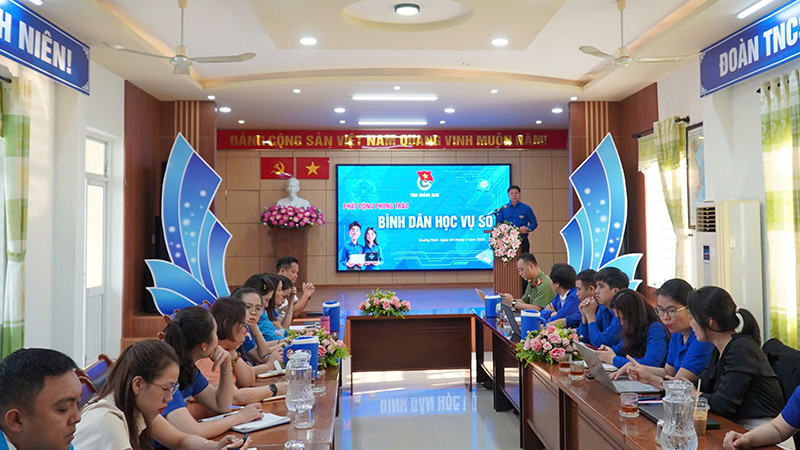 Tỉnh đoàn Quảng Nam phát động phong trào “Bình dân học vụ số”.