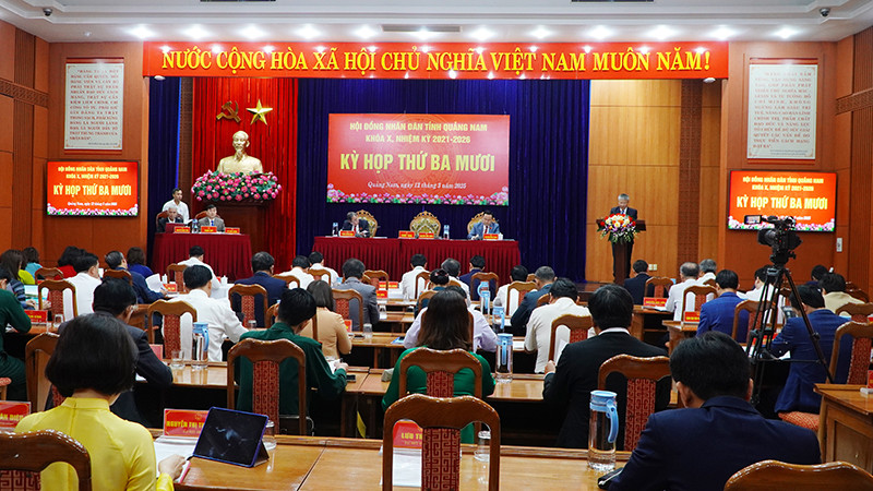 Quang cảnh Kỳ họp thứ 30, Hội đồng nhân dân tỉnh khóa X, nhiệm kỳ 2021-2026. 
