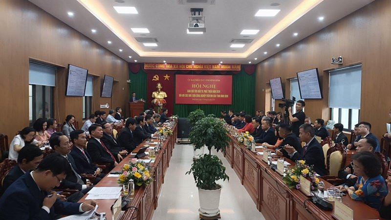 Toàn cảnh hội nghị.
