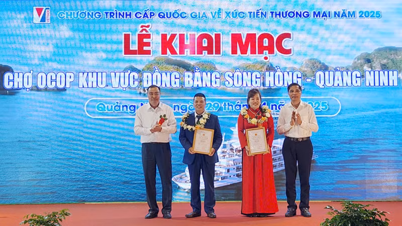 Khai mạc Hội chợ OCOP khu vực Đồng bằng sông Hồng-Quảng Ninh 2025.