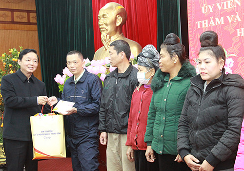 Phó Thủ tướng Chính phủ Trần Hồng Hà thăm, chúc Tết Đảng bộ, chính quyền và nhân dân các dân tộc Sơn La.