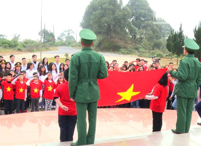 Chương trình “Chào cột mốc chủ quyền”.