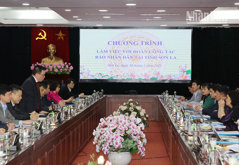 Đồng chí Lê Quốc Minh phát biểu tại cuộc làm việc với Tỉnh ủy Sơn La.
