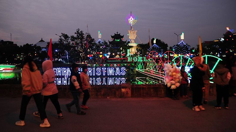 Khu vực Nhà thờ Đá Phát Diệm (Kim Sơn, Ninh Bình) lung linh đón Giáng sinh. (Ảnh: VŨ ĐỨC PHƯƠNG)