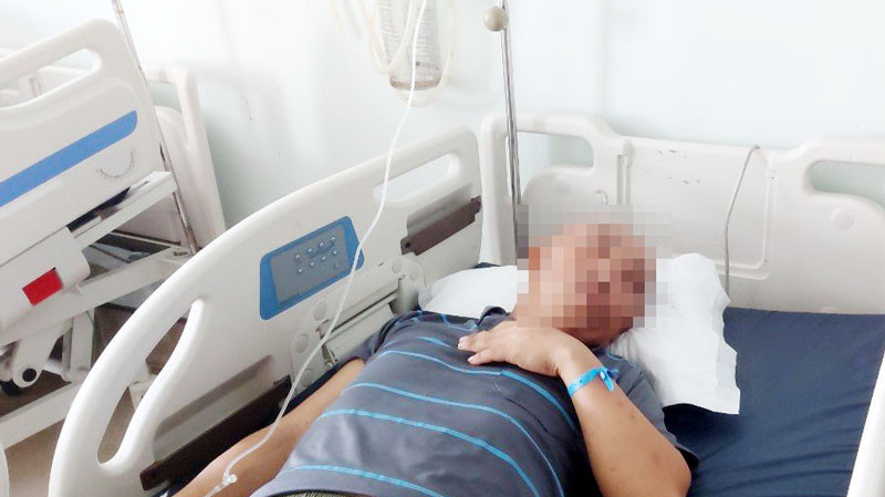 Ông N.V.C., ngư dân bị đánh, điều trị ở Bệnh viện Đa khoa tỉnh Kiên Giang khi bị thương nặng ở vùng đầu. 