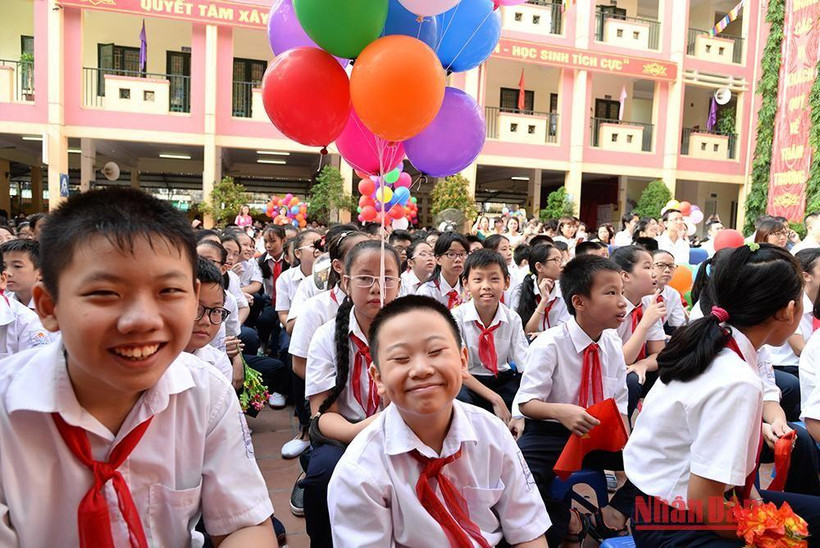 Học sinh trung học. Ảnh: THUỶ NGUYÊN