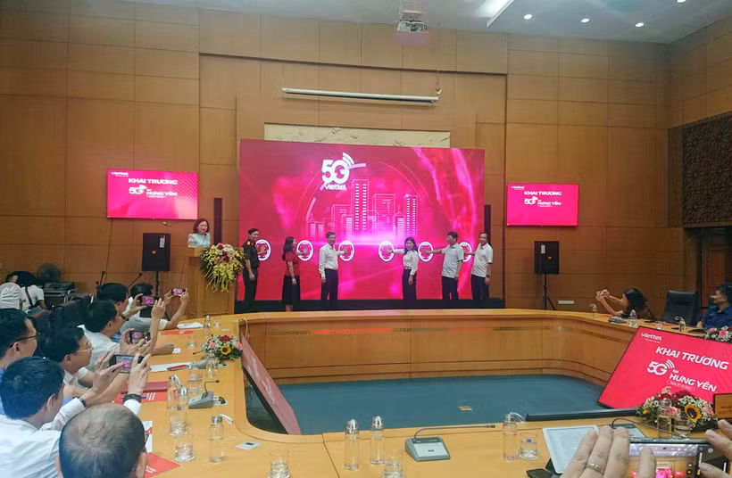 Khai trương mạng 5G của Viettel tại thành phố Hưng Yên, tỉnh Hưng Yên.