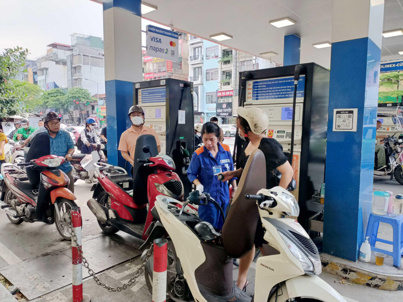 Mức chiết khấu thấp là vấn đề đang gây khó khăn đối với các cửa hàng kinh doanh xăng dầu trong duy trì hoạt động.
