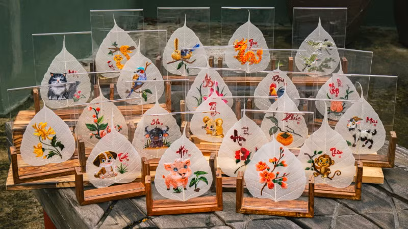 Nghệ thuật thêu trên lá bồ đề vô cùng tỉ mỉ và độc đáo.