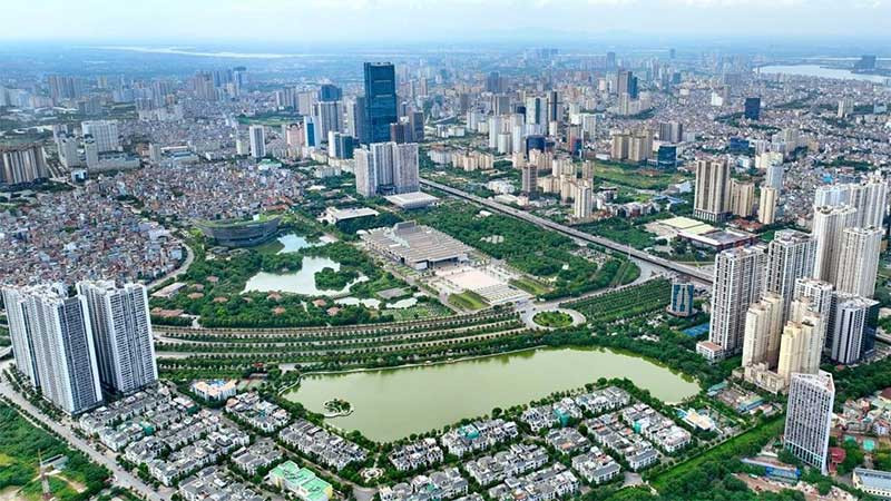 Một góc thành phố Hà Nội với sự phát triển ngày càng văn minh, hiện đại hơn. (Ảnh NGUYỄN QUANG)