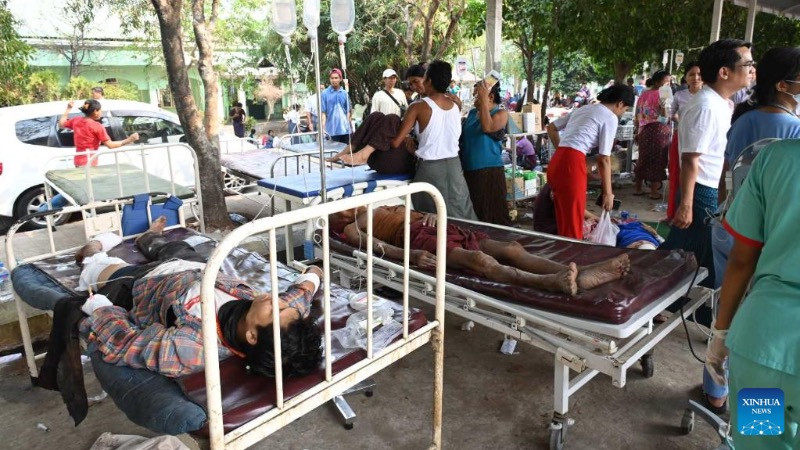 Nạn nhân trận động đất tại Nay Pyi Taw, Myanmar. (Ảnh: Tân Hoa xã)