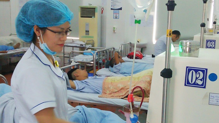 Lọc máu nhân tạo tại Bệnh viện C Thái Nguyên. (Ảnh: Nguyễn Thắng)