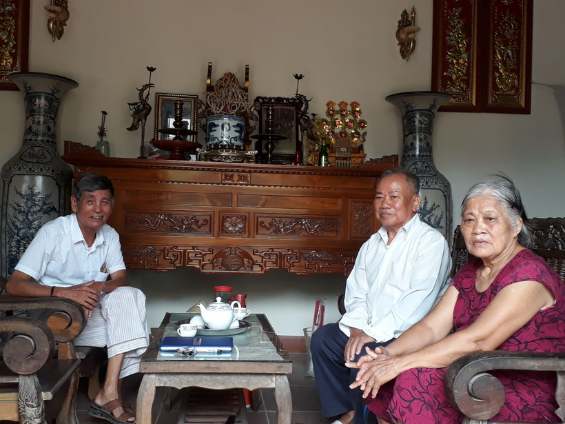 Các cựu thanh niên xung phong chia sẻ ký ức về một thời oanh liệt.