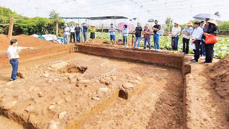 Hố thiêng hình chữ “Vạn”.