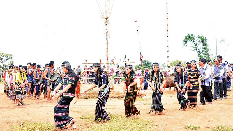 Người Cơ Ho Srê cùng vui ngày hội lớn của các dân tộc thiểu số nam Tây Nguyên.