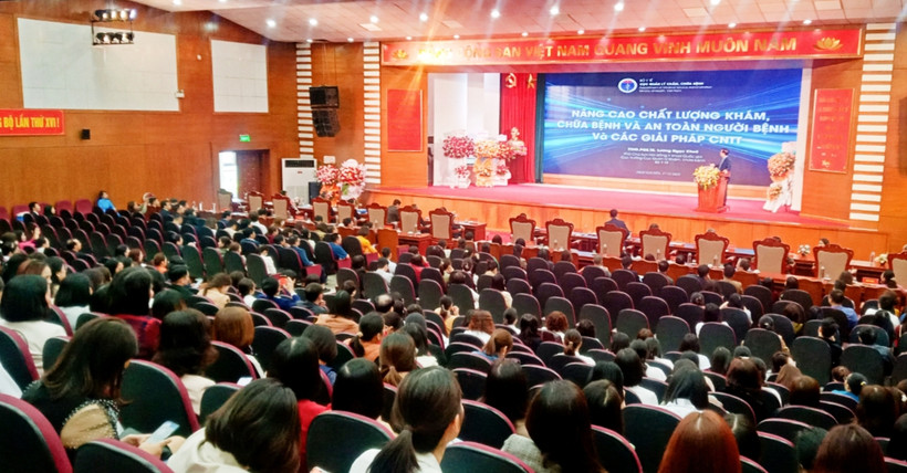 Diễn đàn quản lý chất lượng-an toàn người bệnh với các phiên thảo luận chuyên đề chất lượng, hiệu quả.