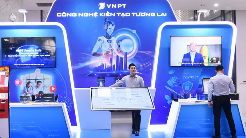 Công ty Công nghệ thông tin VNPT (VNPT IT)tại sự kiện Ngày chuyển đổi số 10/10/2024 của Bộ Công an. (Ảnh https://vnptit.vn/)