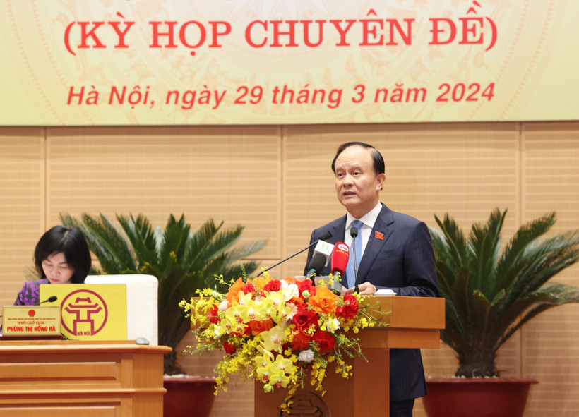 Chủ tịch Hội đồng nhân dân thành phố Hà Nội Nguyễn Ngọc Tuấn khai mạc kỳ họp thứ 15.