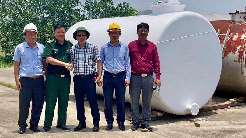 Ứng dụng sơn phản xạ nhiệt nano tại Kho xăng dầu 101 - Bộ đội biên phòng tại Tây Tựu, quận Nam Từ liêm, Hà Nội.