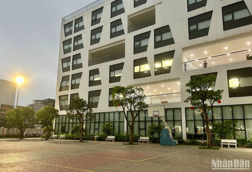 Trường THCS-THPT Phennikaa (Ảnh: LÊ HÀ)
