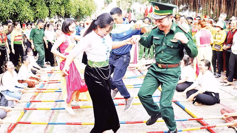 Thắm đượm tình quân dân ở địa bàn vùng biên tỉnh Đắk Lắk.