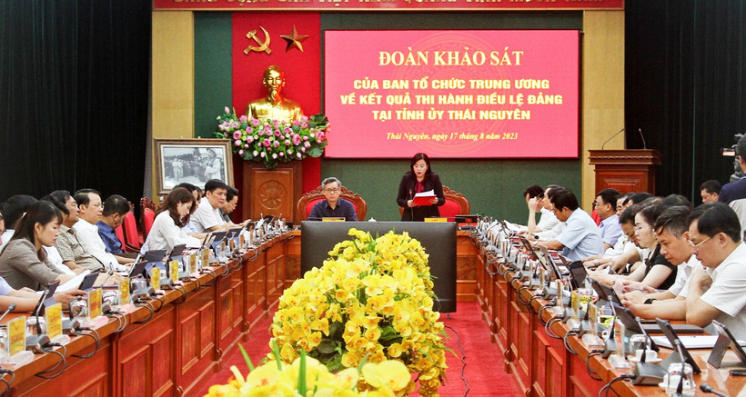 Đoàn khảo sát kết quả thi hành Điều lệ Đảng làm việc với Ban Thường vụ Tỉnh ủy Thái Nguyên