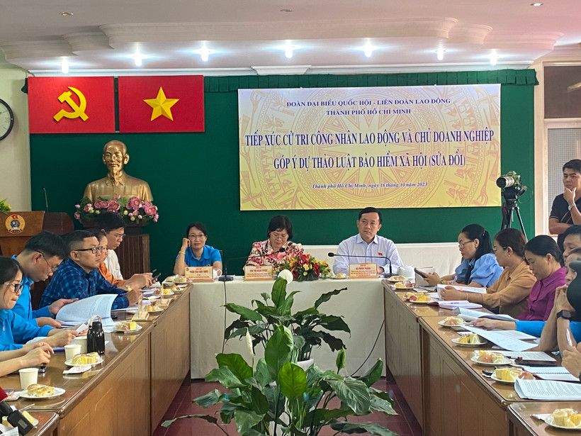 Hội nghị lấy ý kiến công nhân lao động và chủ doanh nghiệp về Luật Bảo hiểm xã hội (sửa đổi).