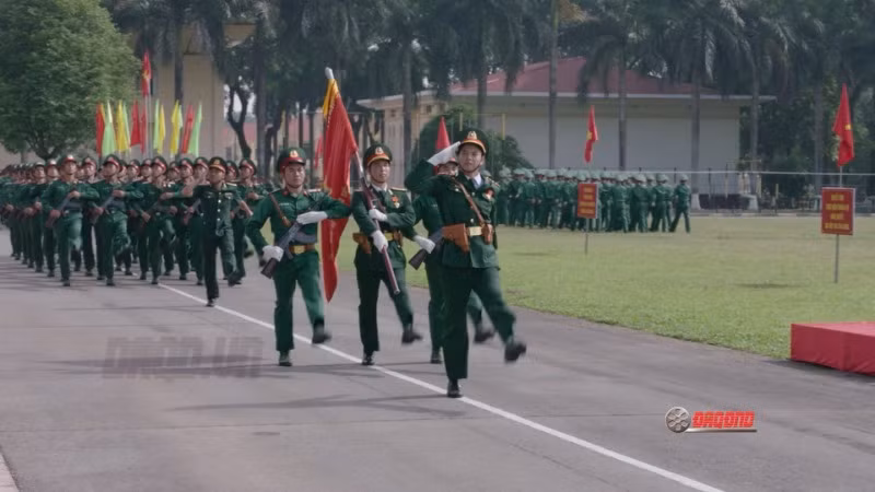 Hình ảnh trong phim tài liệu "Vững bước dưới cờ Đảng".